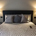 Nocleg ze śniadaniem Art House 4*