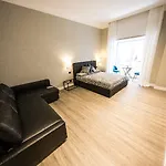 Art House 4* Neapol