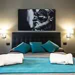 Art House 4* Neapol
