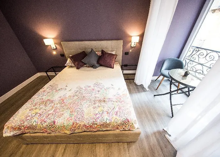 Bed & Breakfast Art House Neapol