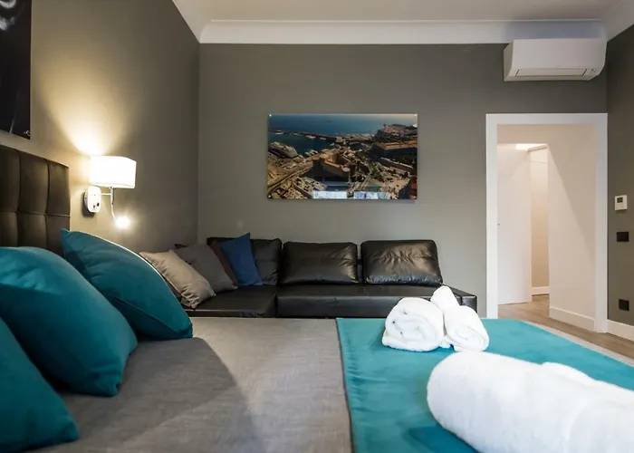 Art House Bed & Breakfast Neapol