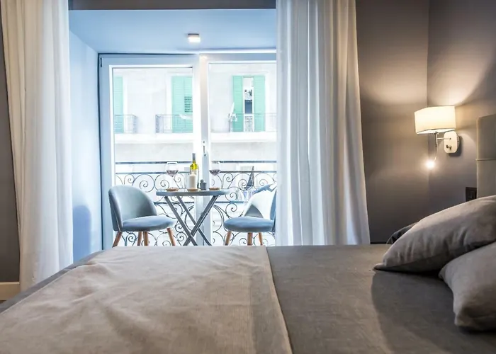 Bed & Breakfast Art House 3*