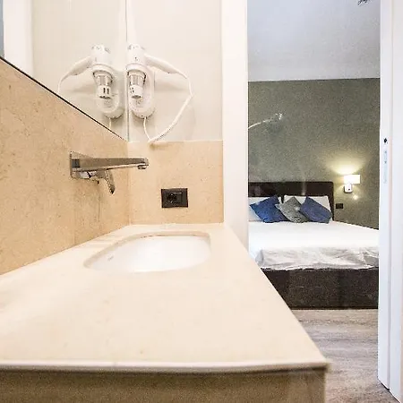 Bed and breakfast Art House By Dimorra