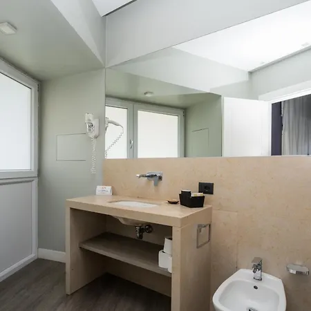 Art House By Dimorra Bed & Breakfast 4*