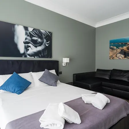Bed & Breakfast Art House By Dimorra Neapol
