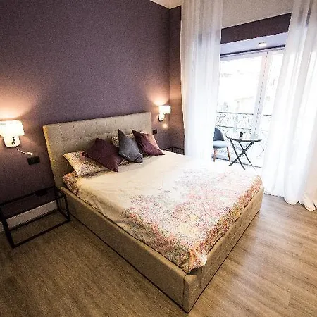 Art House 2* Naples