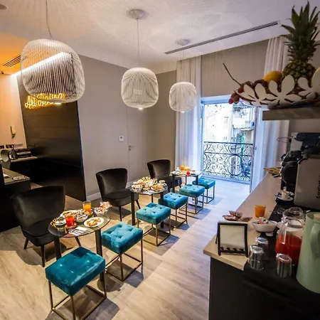 فندق مبيت وإفطار Art House 3*